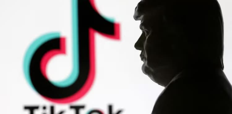 Trump to sign executive order endorsing TikTok “divestiture deal”