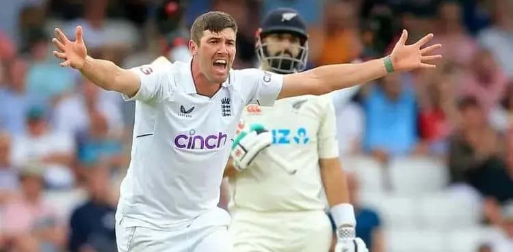Star England all-rounder steps back from Tests