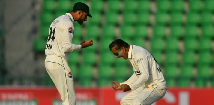 Noman turns tables after Muthusamy’s magic