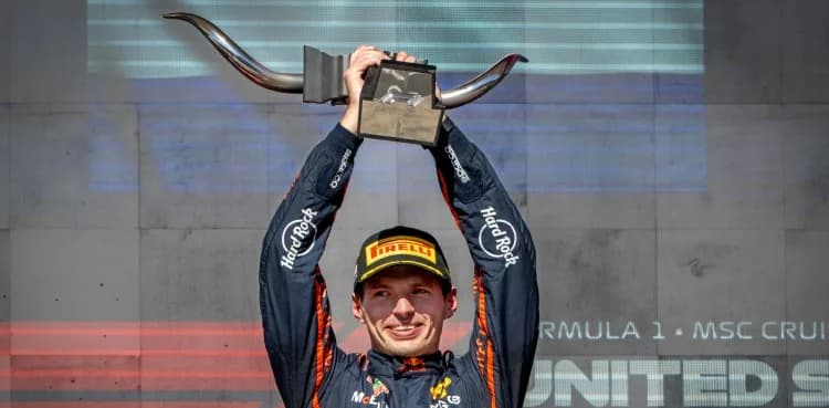 Verstappen to take Ricciardo's racing number three next season