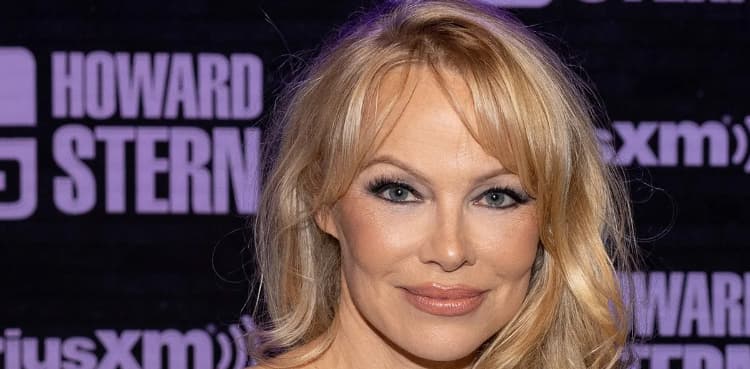 Pamela Anderson's catchy new look amazed fans