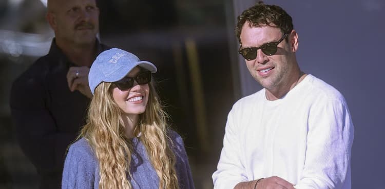 Sydney Sweeney Ditches Scooter Braun for Rare Event