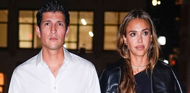 Jessica Alba soft-launches boyfriend Danny Ramirez in dreamy Australia getaway photos