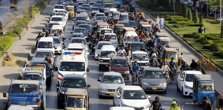 Court issues notices over exorbitant traffic challans