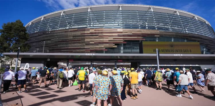 Perth Stadium make biggest food donation after two-day Ashes test