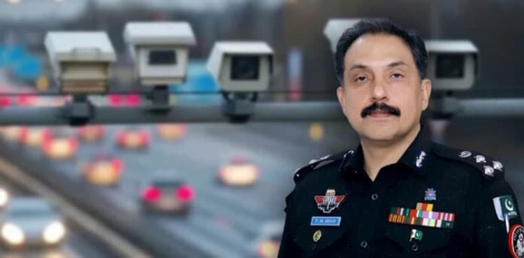 Karachi motorbike riders defeat e-challan system: DIG Traffic