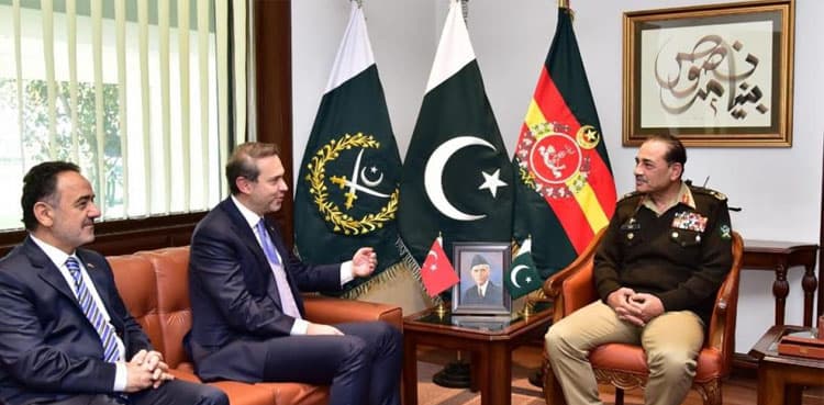 Pakistan, Turkiye agree to expand strategic energy cooperation at GHQ meeting