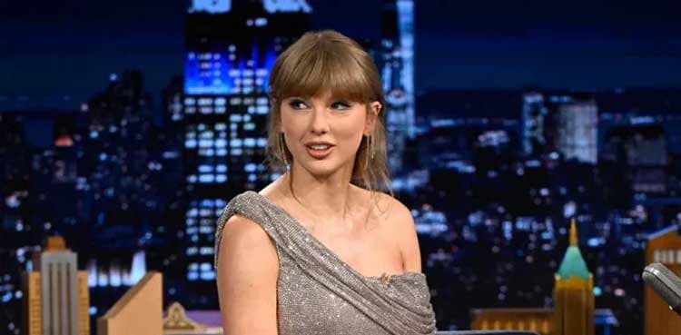 Taylor Swift donates $1 million to charity for her father Scott Swift