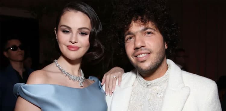 Selena Gomez's latest photos with Benny Blanco go viral