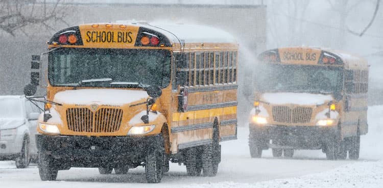 School closings across Metro Detroit as frosty morning forecast