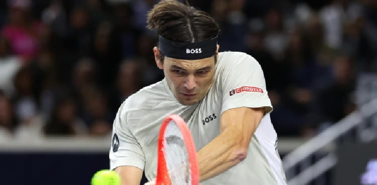 Tennis players 'ignored' in pay dispute, says Fritz
