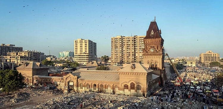 Traders reject Sindh government no parking pilot project in Saddar