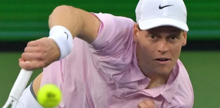 Sinner powers past Michelsen to reach Miami quarter-finals