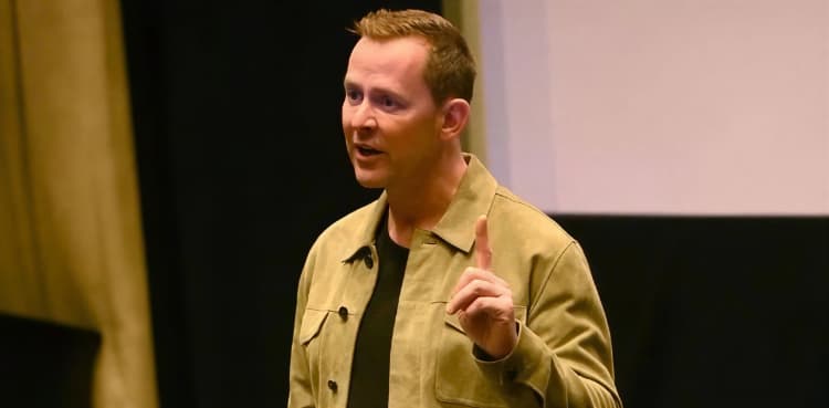 Scott Mills: BBC removes veteran presenter