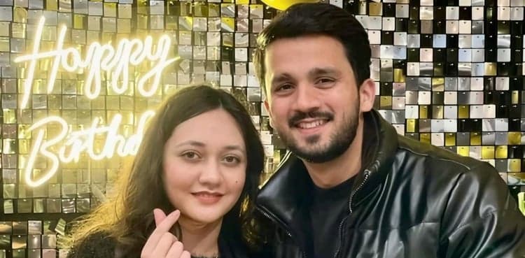 Rajab Butt announces divorce from Emaan Fatima