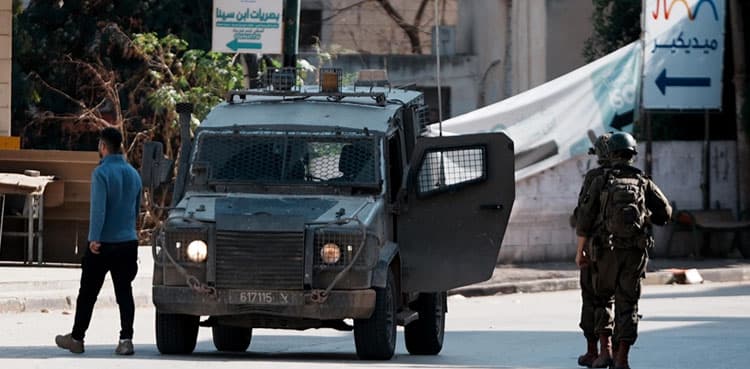 Israeli forces shoot dead two Palestinians in West Bank