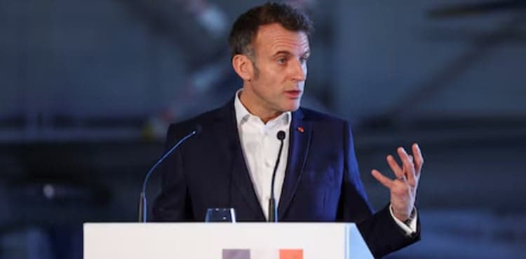 France to deploy almost dozen warships, mulls Hormuz mission