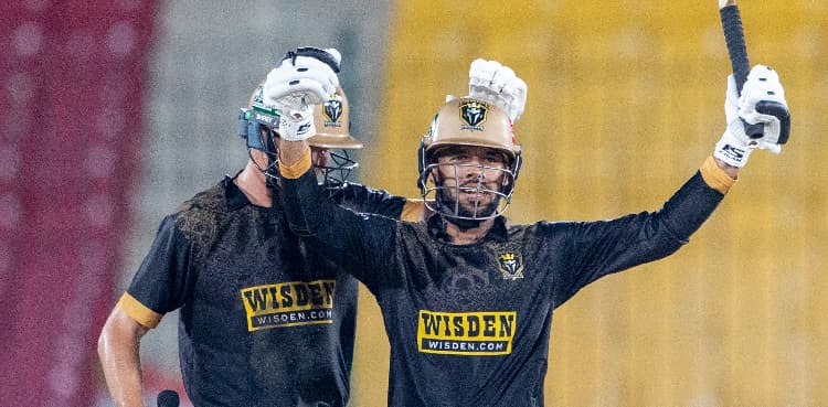 Usman Khan creates PSL history with record ton