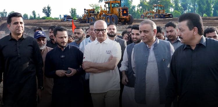 Lahore’s Growth in Focus: Chairman Vision Group Aleem Khan & CEO RUDA Imran Amin Visit ParkView City Embankment