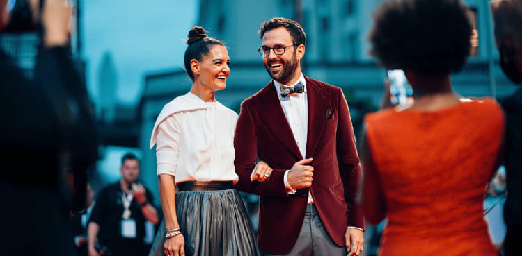 Katie Holmes and Joshua Jackson reunion goes viral