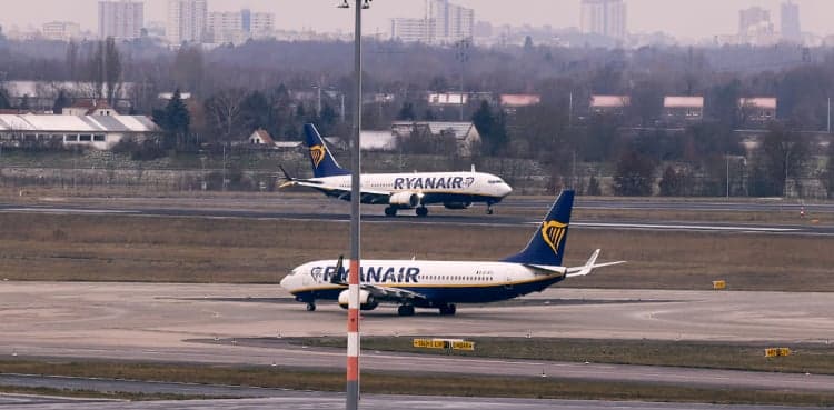 German airports body alarmed at Ryanair decision to shut Berlin base