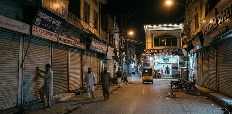 KP govt limits business hours to conserve electricity