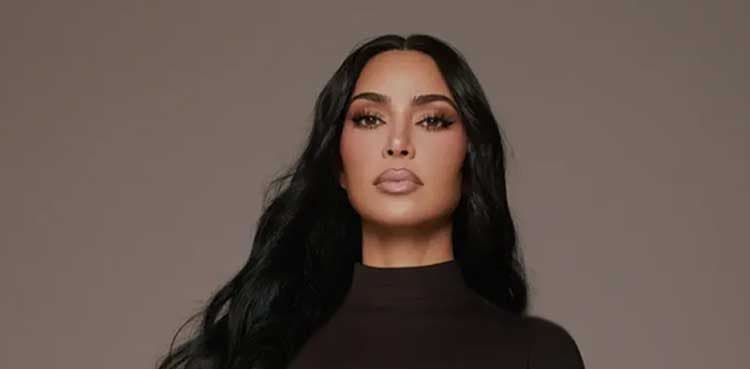 Coachella 2026: Kim Kardashian, Lewis Hamilton's images go viral