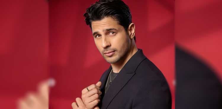 Sidharth Malhotra joins the ‘girl dad’ trend: Post goes viral