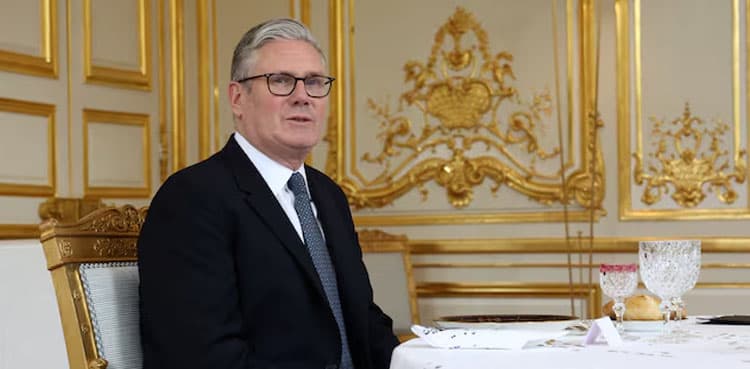 Why is UK PM Starmer facing fresh calls to quit?