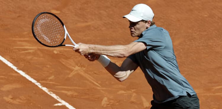 Roland Garros organisers, players have 'positive' meeting over dispute