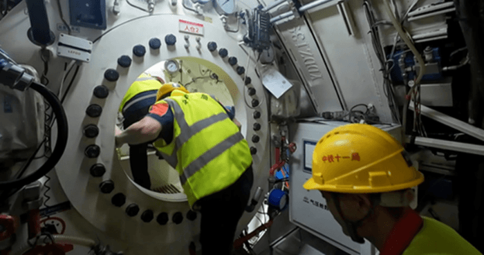 China launches first ternary mixed gas shield tunneling system