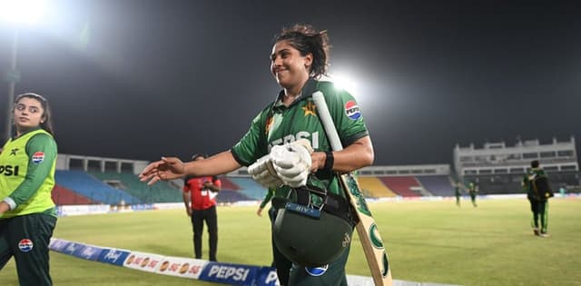 Ayesha Zafar enters record books with stunning knock against Zimbabwe
