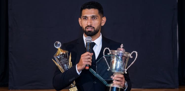 Sikandar Raza wins two major sports awards in Zimbabwe