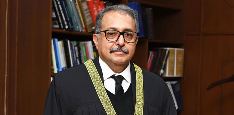 Justice Aamer Farooq reveals receiving fake bank call by scammers