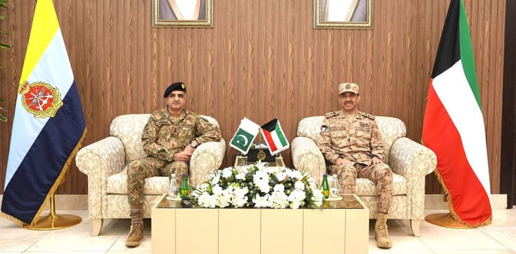 Kuwait, Pakistan discuss joint military cooperation