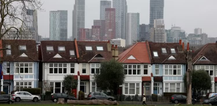 UK asking prices show bigger-than-usual rise in May, Rightmove says