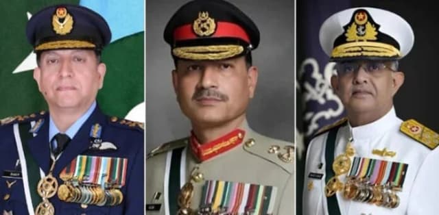 Services chiefs felicitate nation on Youm-e-Takbeer