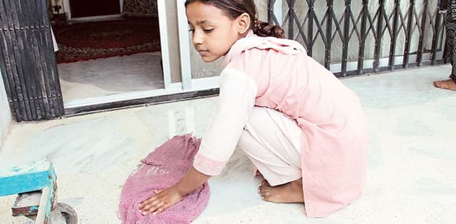 Sindh bill grants maternity leave, weekly holidays to domestic workers