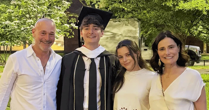 ‘Stranger Things’ star Noah Schnapp celebrates graduation with family