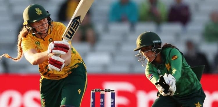 Sana's heroics in vain as South Africa bead Pakistan in T20 World Cup