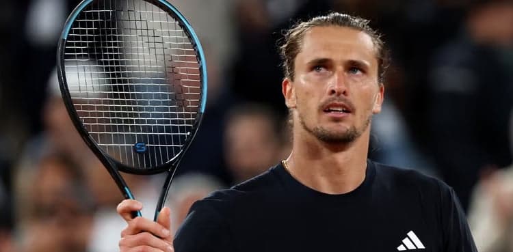 Zverev eases past Mensik to reach second French Open final