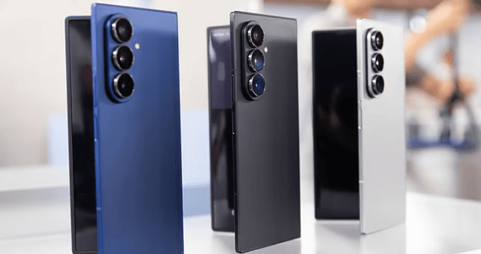 Samsung Galaxy Z Fold 8 vs Apple iPhone Fold design and camera leaks