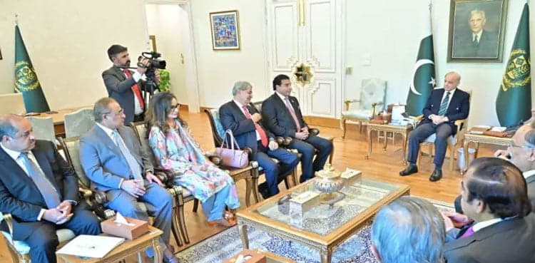Govt, PPP Bigwigs to Meet Today  to Resolve Budget Deadlock