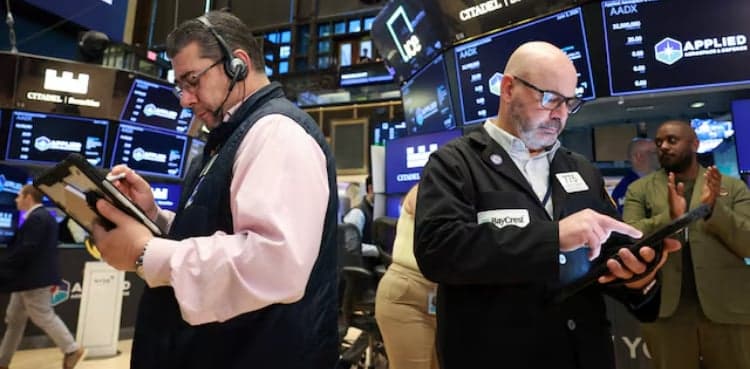 Wall St ends higher; Dow claims record closing high 