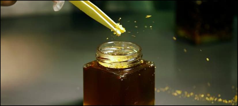 From wooden glasses to honey, some Greeks innovating to survive