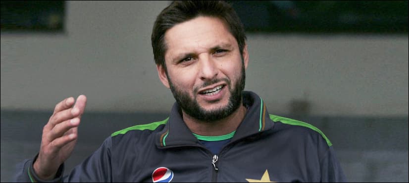 Afridi to move court against Miandad’s “match-fixing” remarks