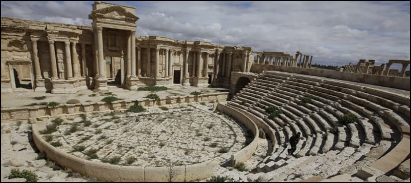 IS destroys facade of Roman theatre in Syrian city of Palmyra