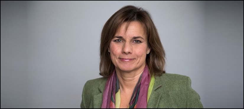 Swedish deputy PM mocks Trump with all-female photo