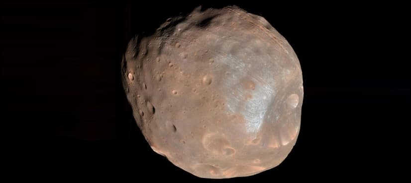 NASA Mars satellite shifts course to avoid hitting planet's moon