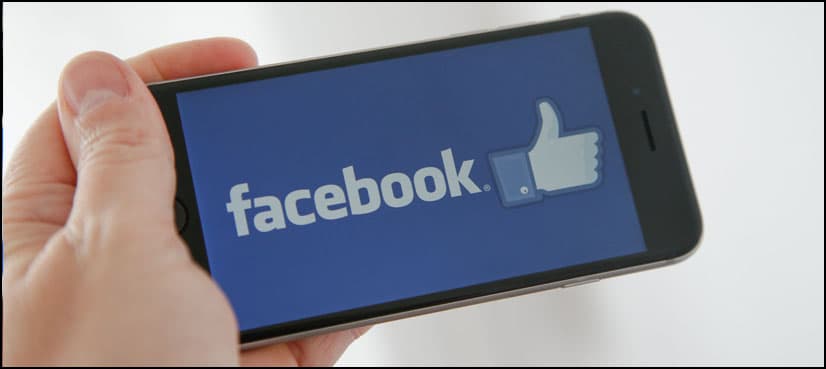 Russia threatens to ban Facebook in 2018 over data law